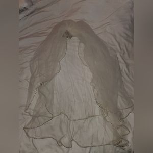 Two Tier Bridal Veil with Sequin Outline